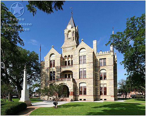 Upshur County, Texas Courthouse - courtesy of http://www.texascourthousetrail.com